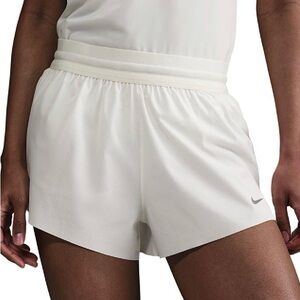 Women's Nike Swift Mid-Rise 2.5" 
Brief-Lined Short

$60.00 MSRP